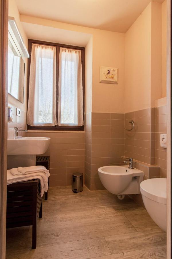 Poggio Dei Farinetti Bed & Breakfast Diano d'Alba Exterior photo